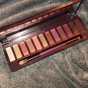 Urban Decay Naked Cherry Palette